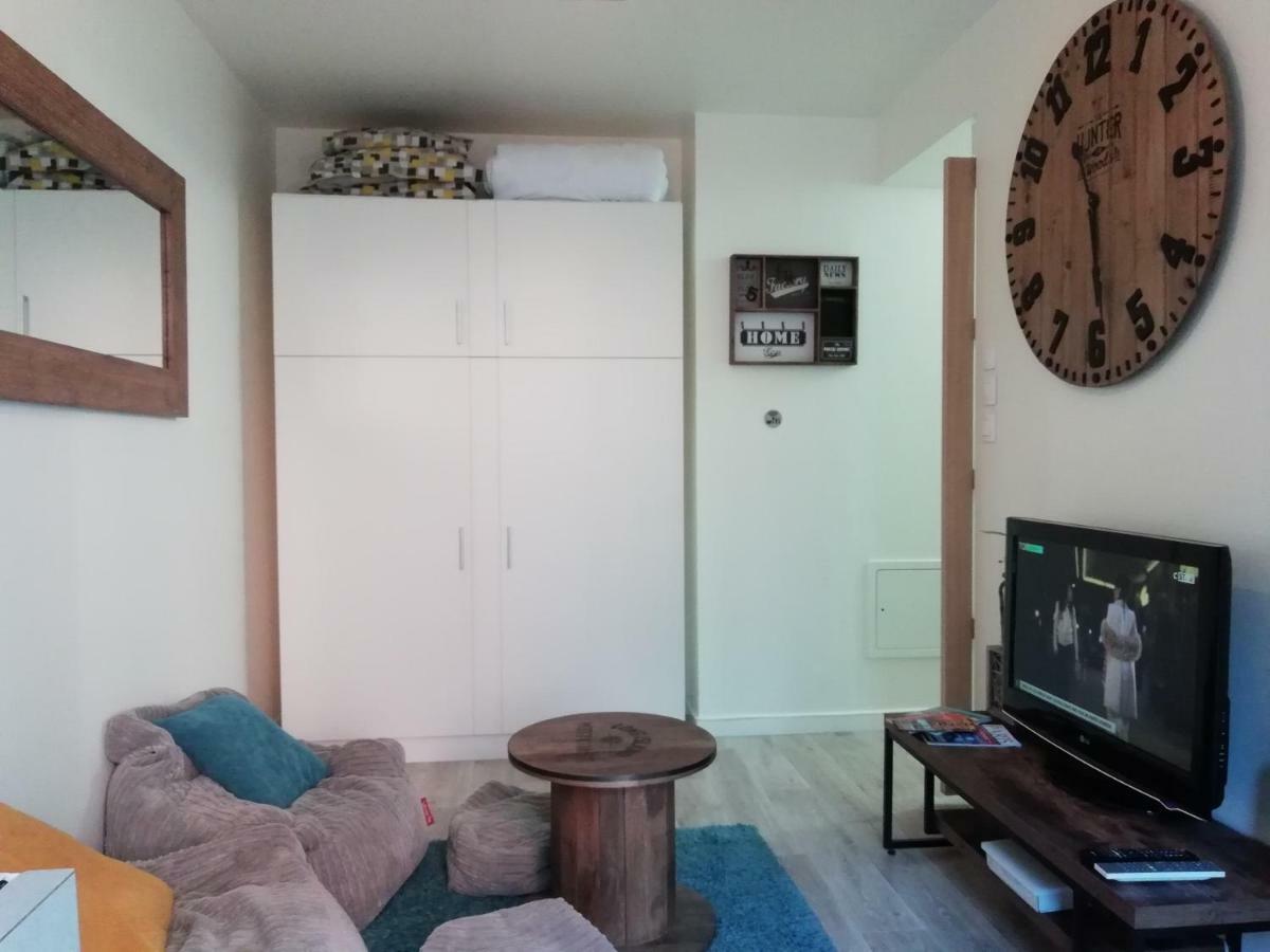 Appartement Chic Studio Near Paris à Saint-Denis  Extérieur photo